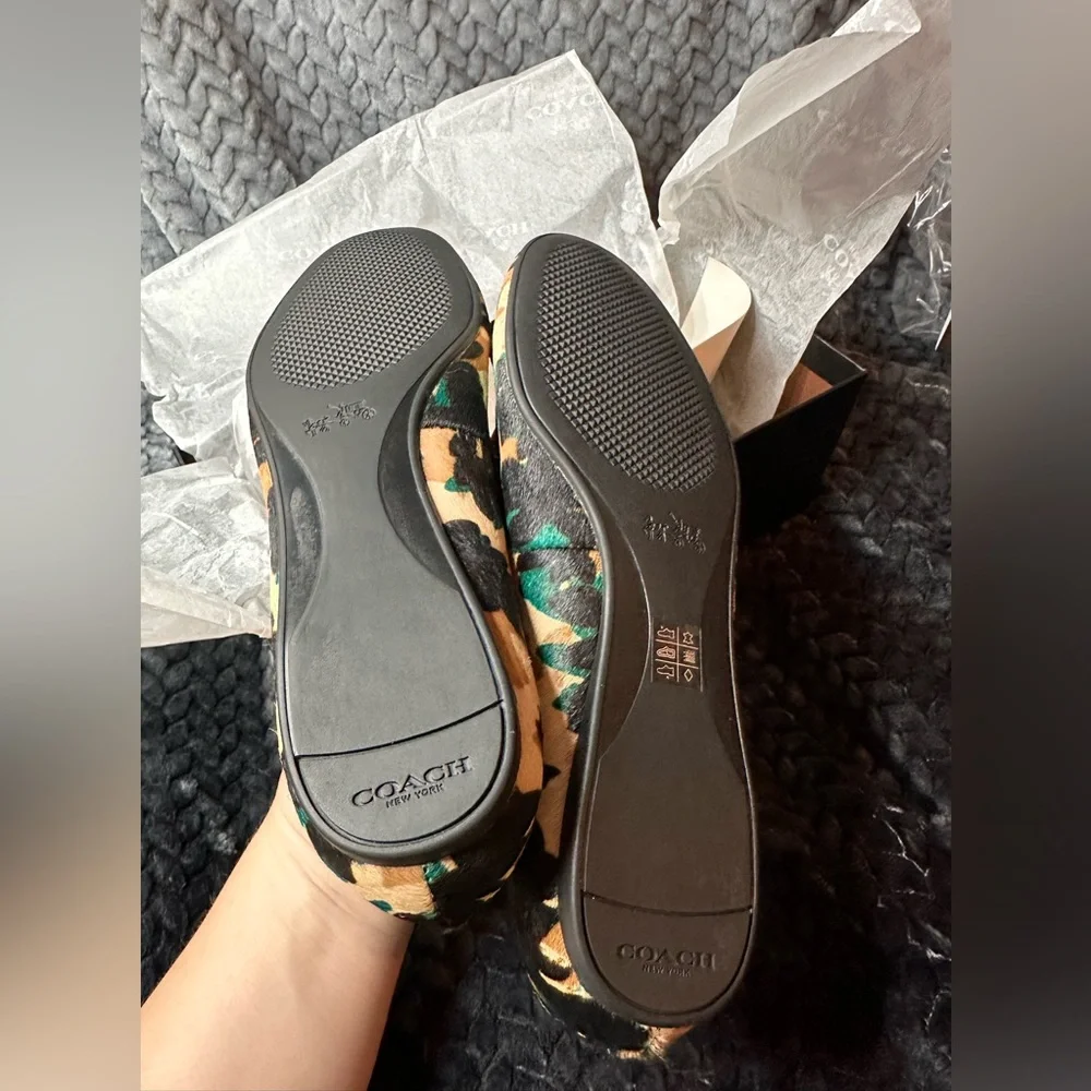 Coach women’s shoes - Picture 4 of 10